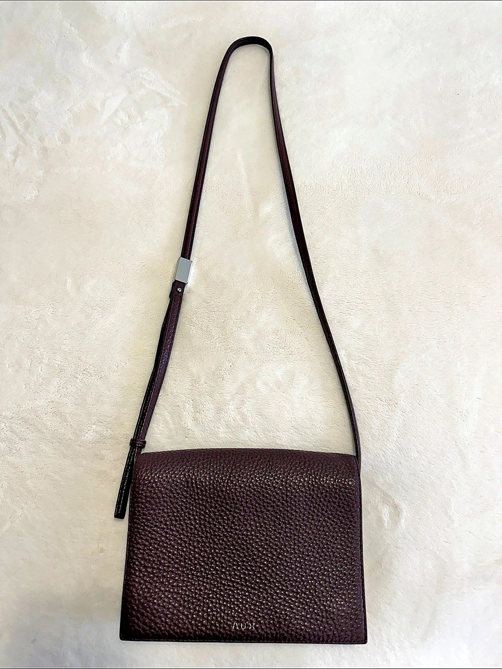 AUX by Aritzia Pebbled Crossbody Bag in Maroon Like New